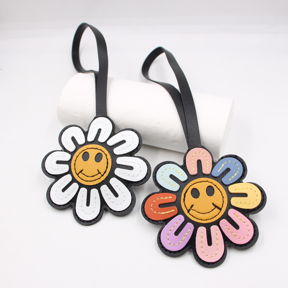 1 Buah Gantungan Kunci Bunga M - Car Accessories Gift Ideas ulasan dan harga
