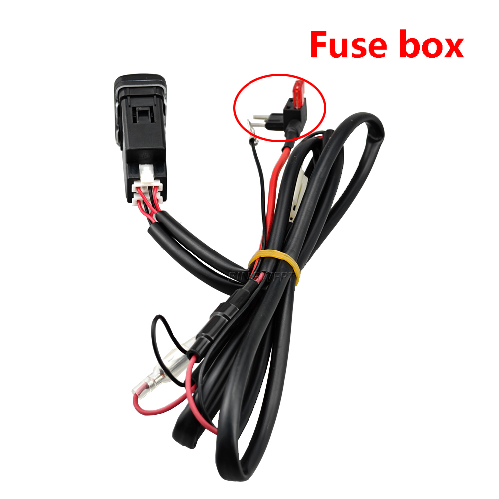 Adaptor Input Pengisi Daya Cep - Car Accessories Qc ulasan dan harga